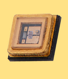 सीई प्रमाणित 270nm 265nm 275nm यूवीसी एलईडी चिप क्वार्ट्ज ग्लास लेंस के साथ